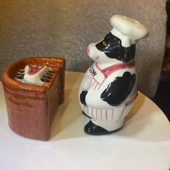 Vintage 90’s Clay Art Bar-B-Cow Salt and Pepper Shakers